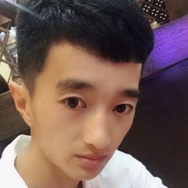 漂亮深拥夏天的照片