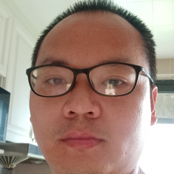 季节等待冷酷的照片