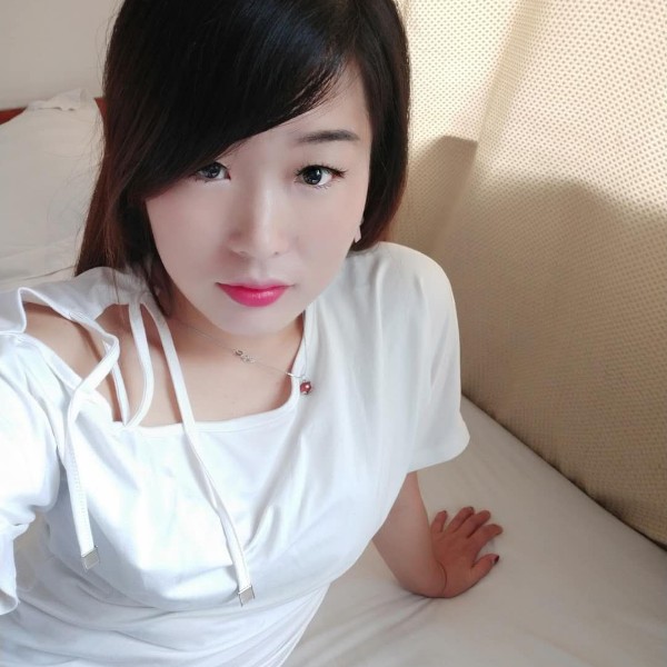 晓晓，，的照片