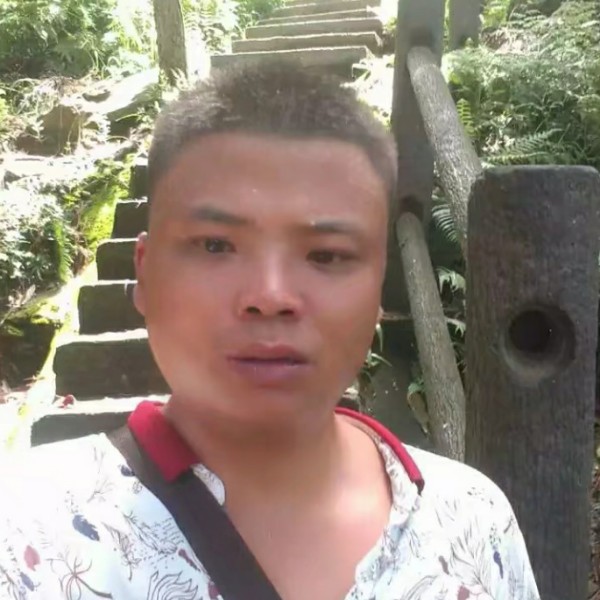 中心保卫安静的照片