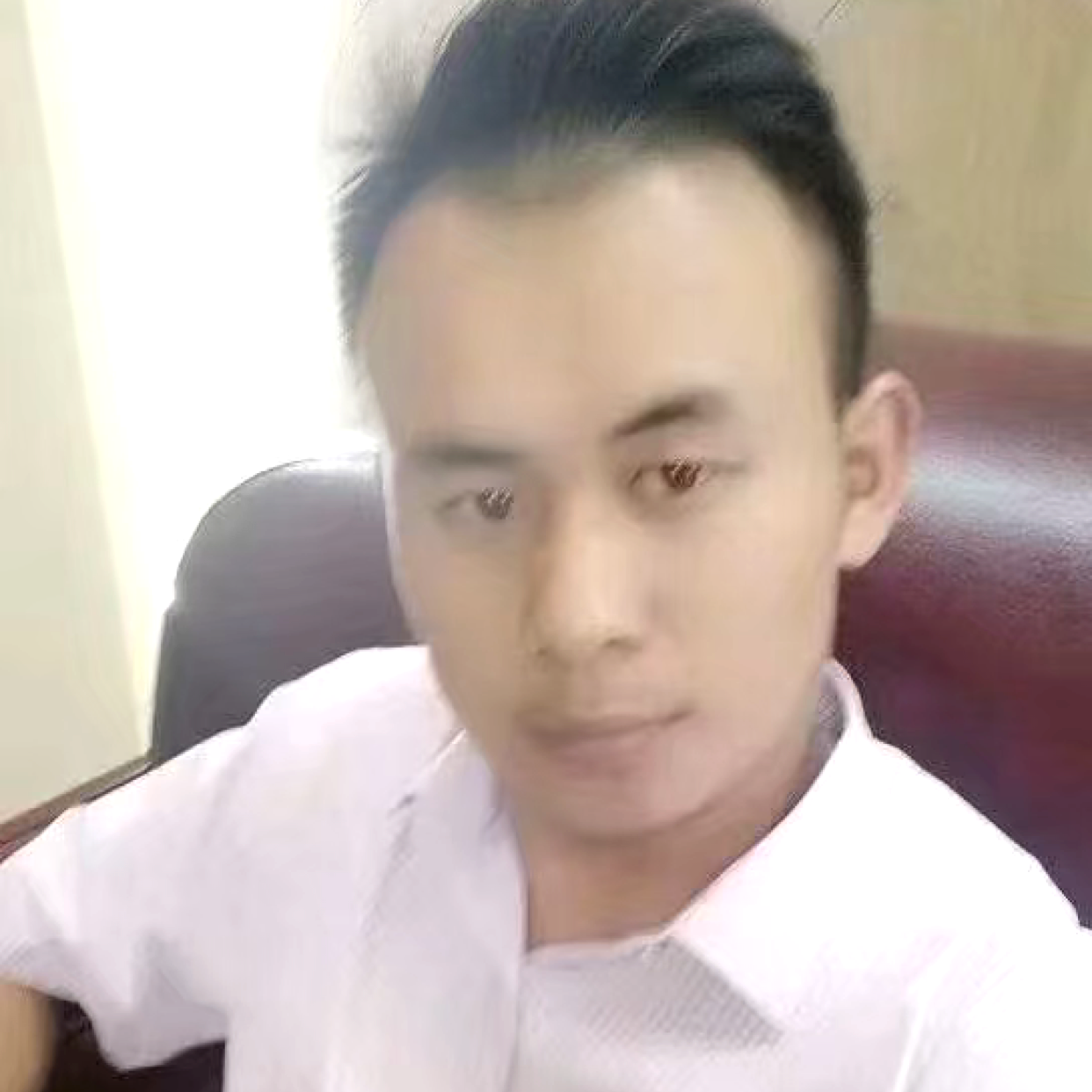 可乐帅气的照片