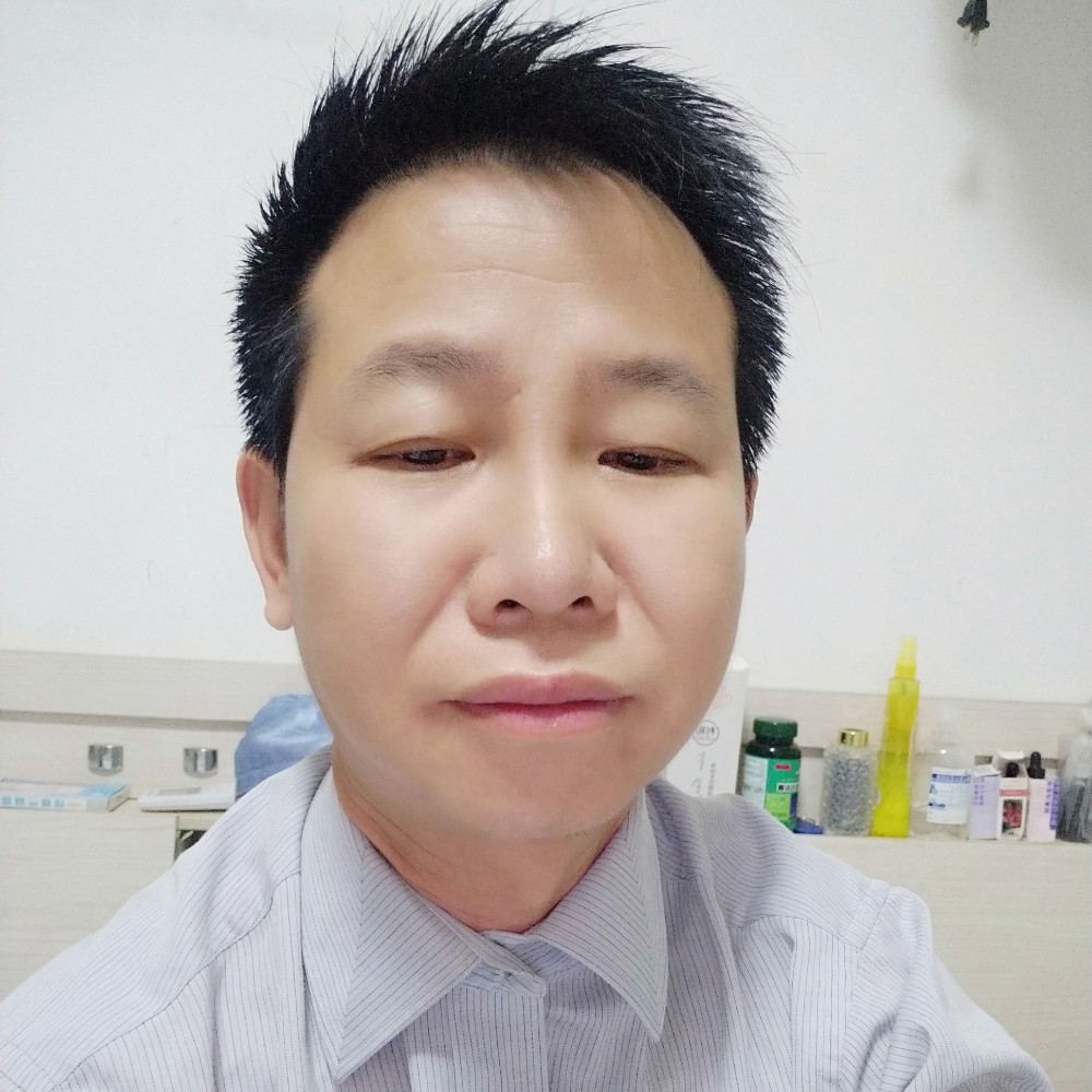 魔镜灼热的照片