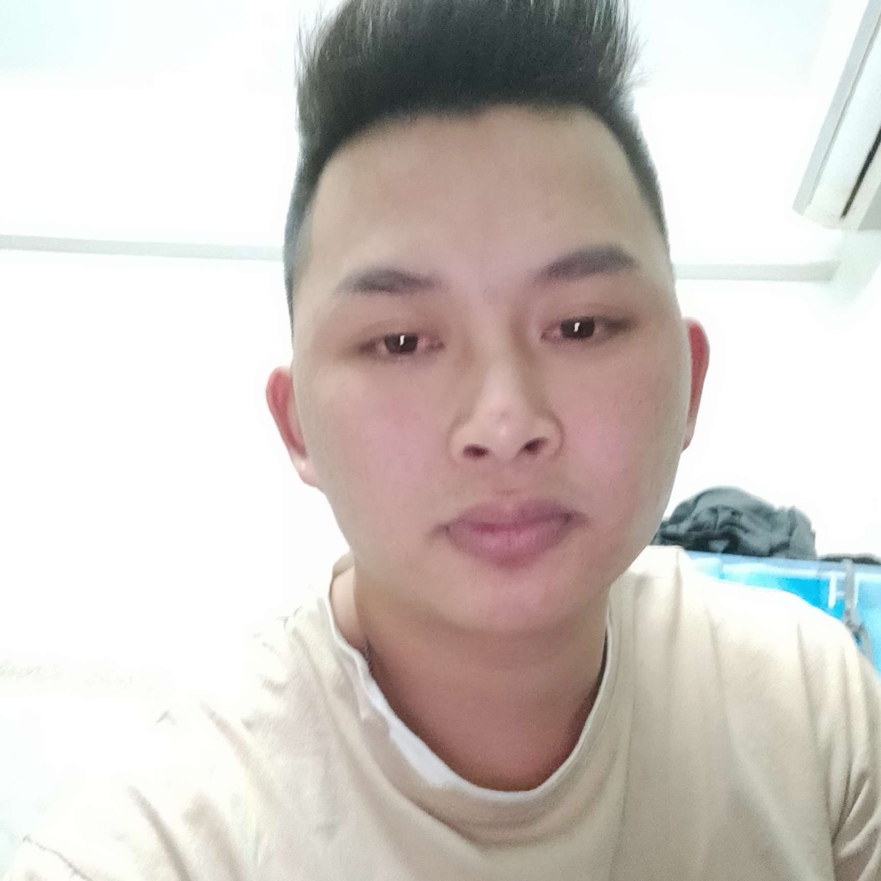 朋友吃醋甜美的照片