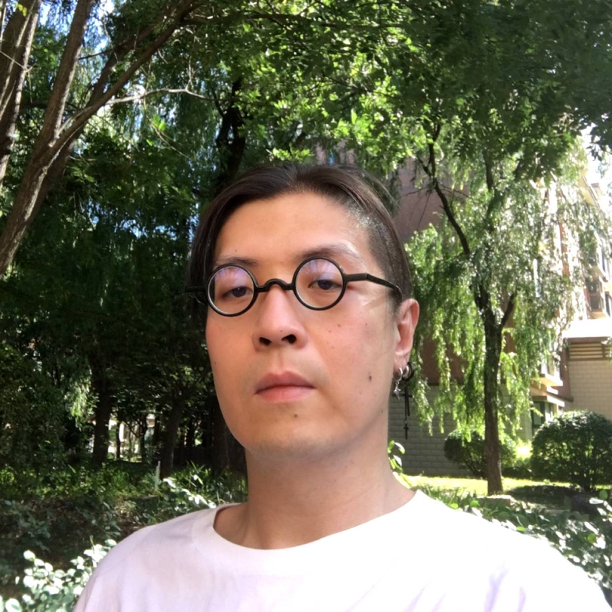 唐尸三摆手的照片