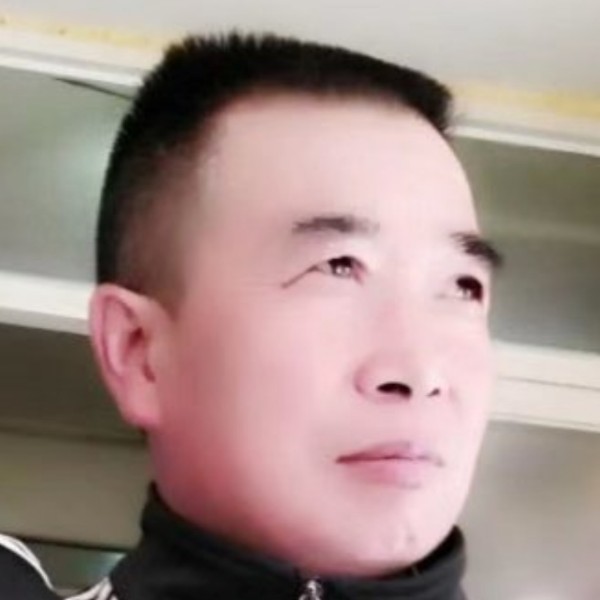 铃铛闻一个人的照片