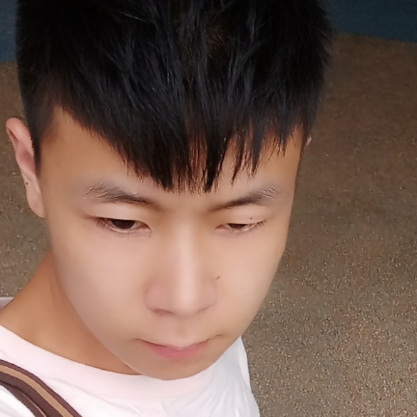 李秀江的照片