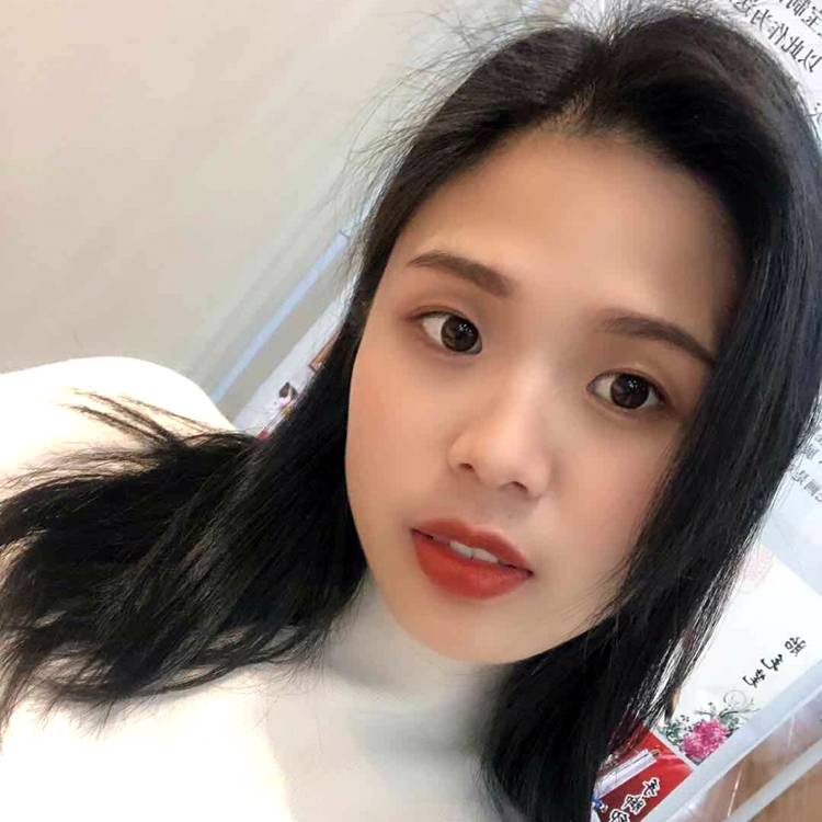 琪琪妹妹。的照片