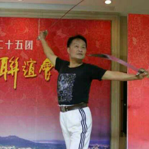 兴高男的照片