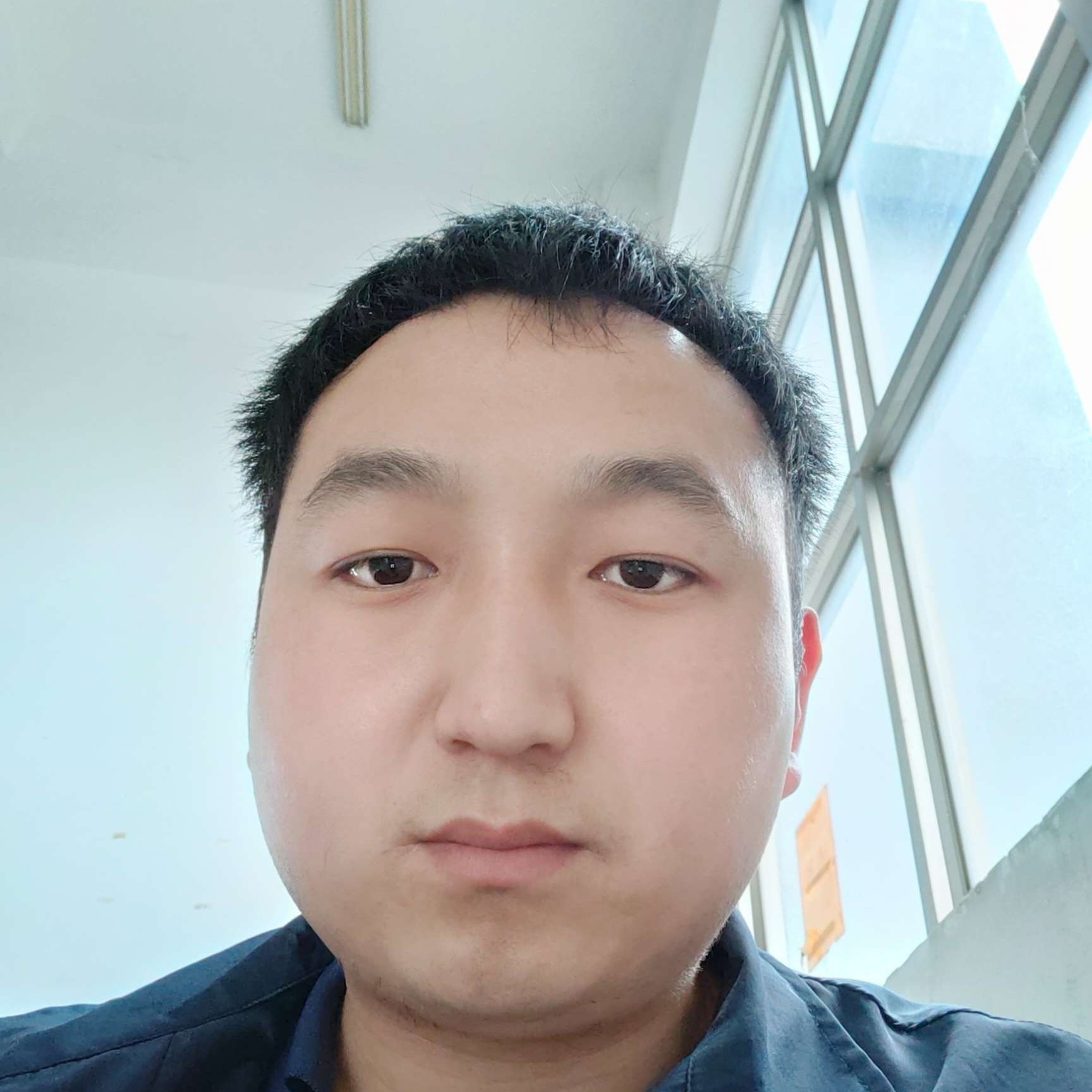 独特路灯找老婆的照片
