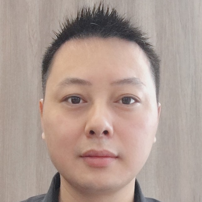 陶醉回眸笑靥的照片