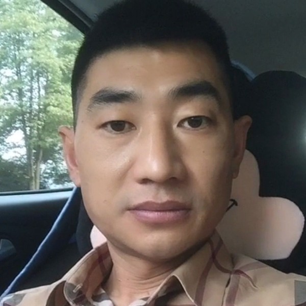发带斑驳的照片