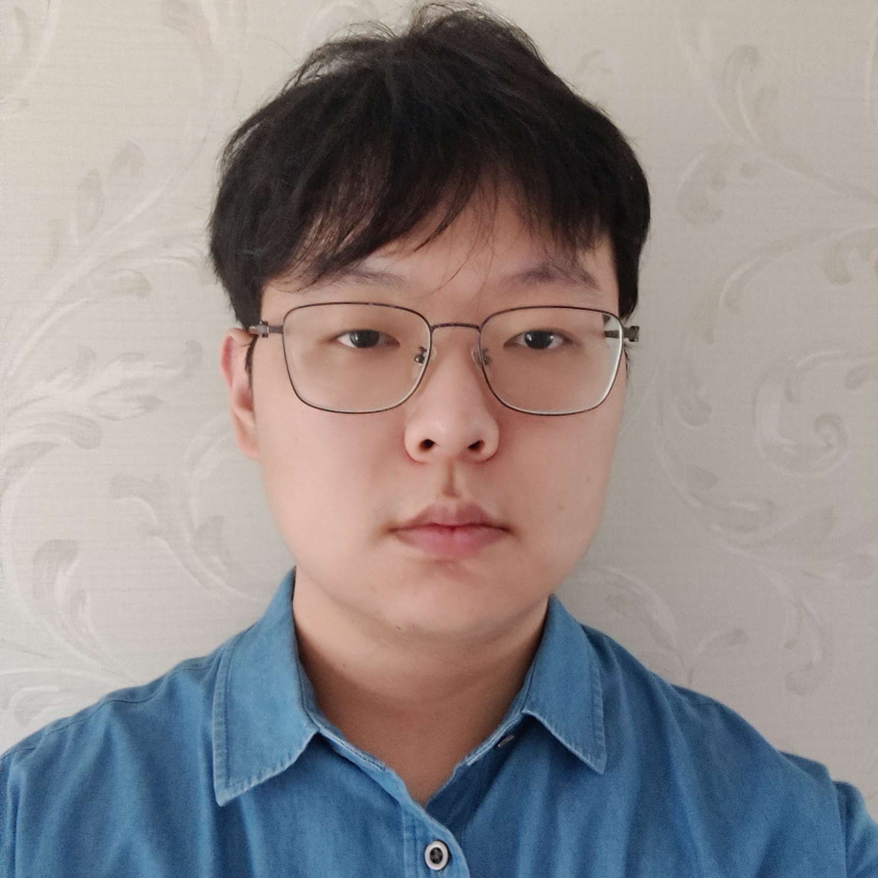 爱大聪明的照片