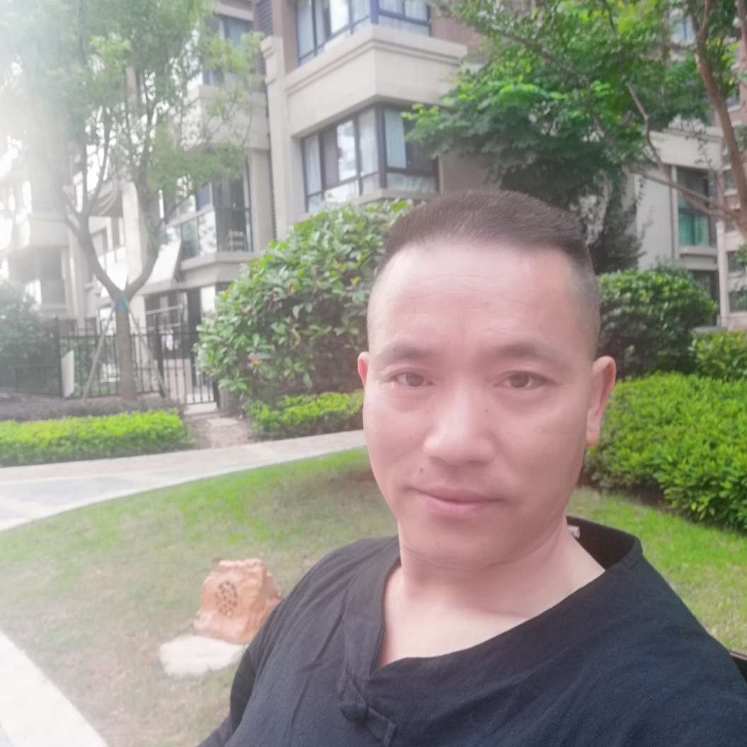 便当无垠一个人的照片