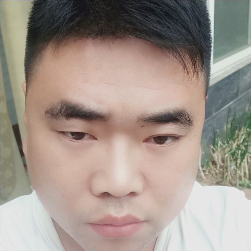 郭少雷的照片