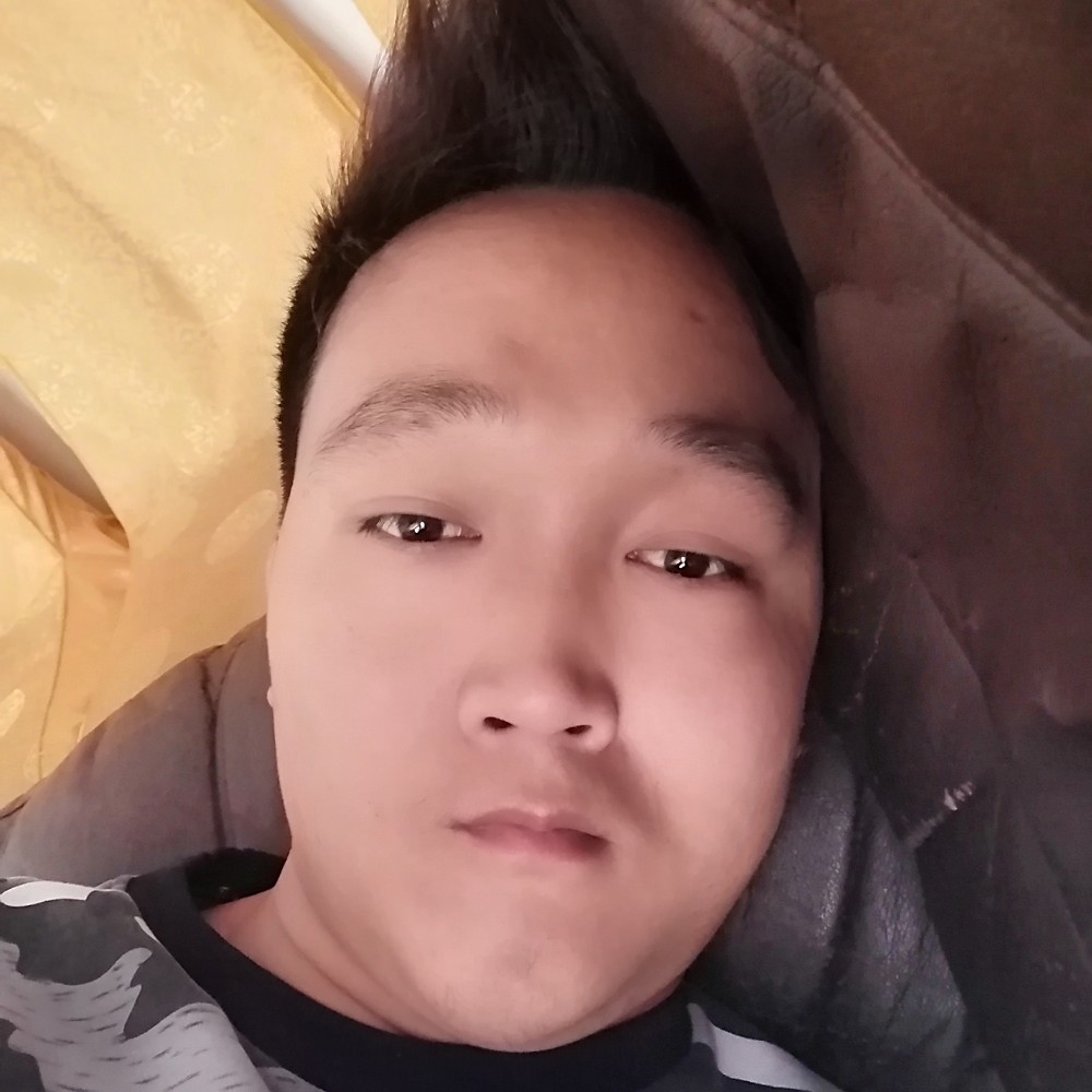 风趣踢大门的照片