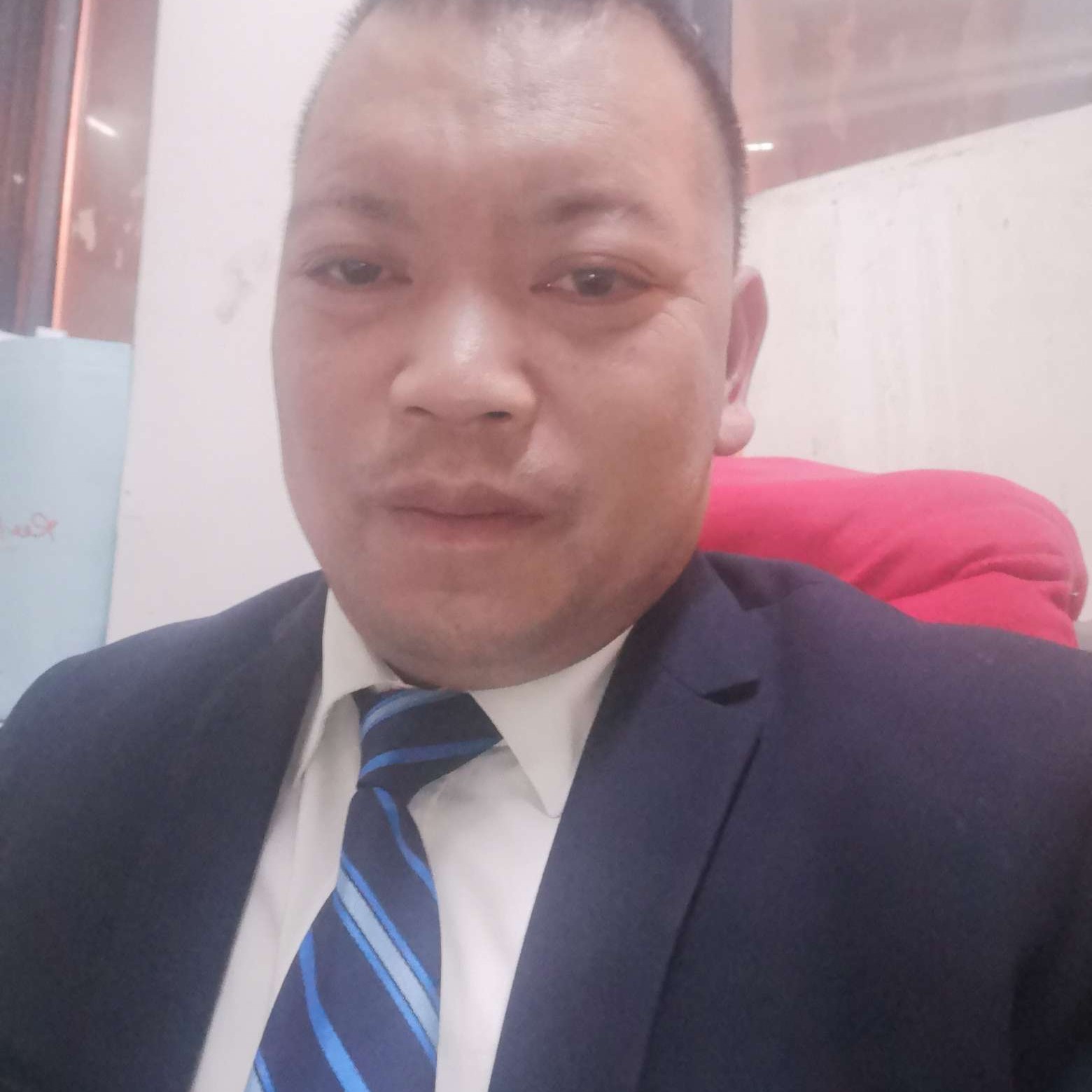 沉默枯萎的照片