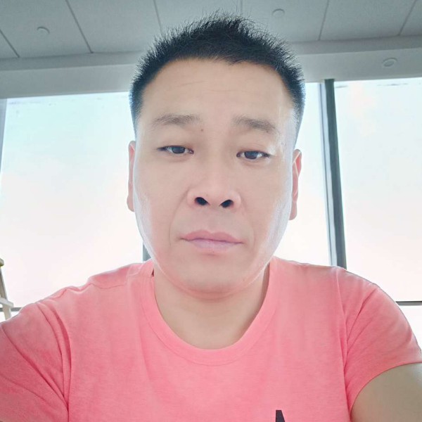 清秀苗条的照片