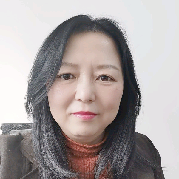 雨中的铃铛的照片