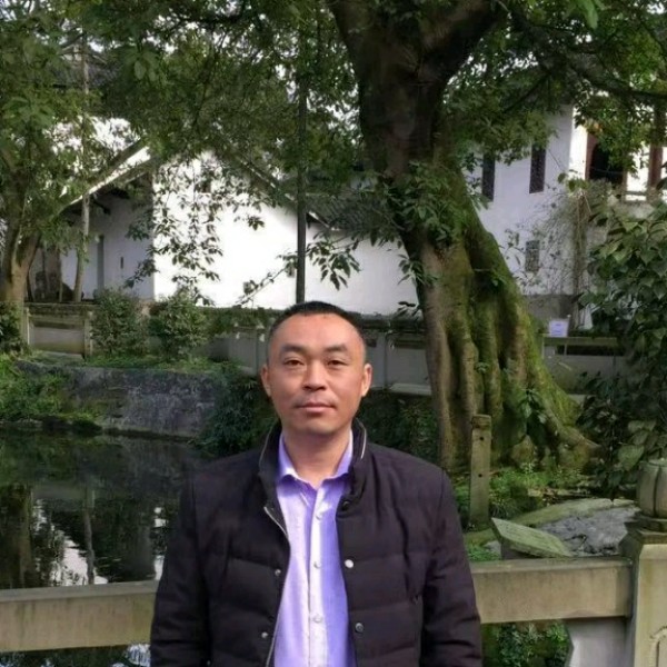 初妆流年的的照片
