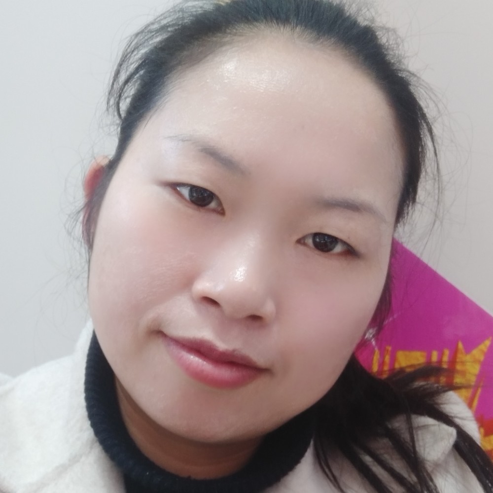钻石淡淡的照片