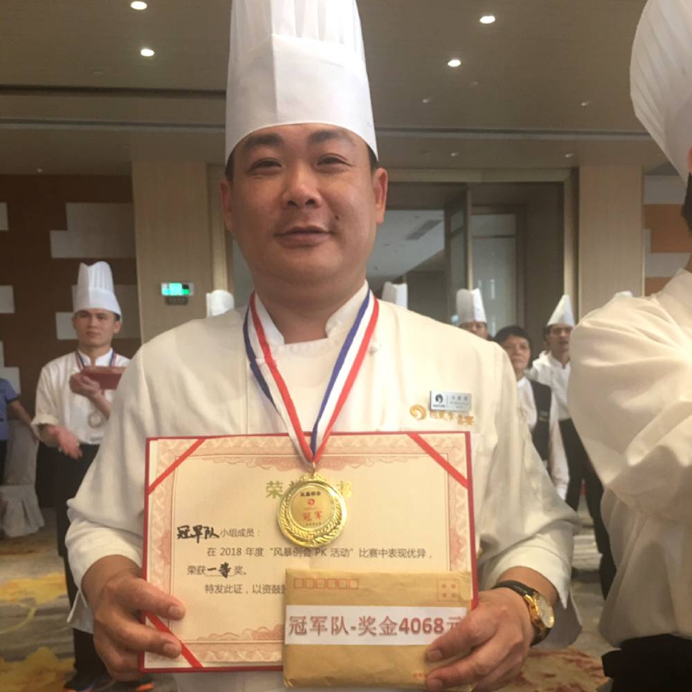 黄宇辉13500的照片