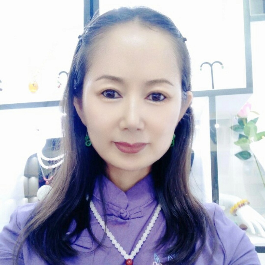 美玉如斯的照片