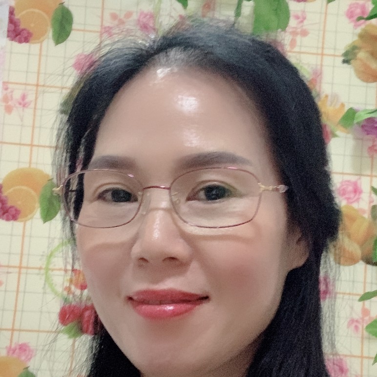 友好笑树叶的照片
