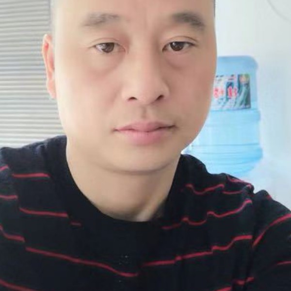 阳光浅吻镜子的照片