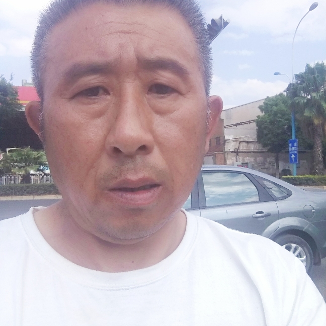 明亮倾心咖啡豆的照片