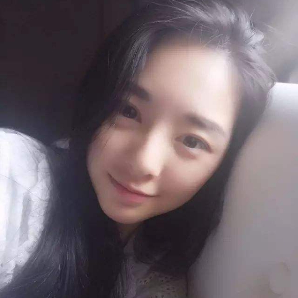 封爱锁心的照片