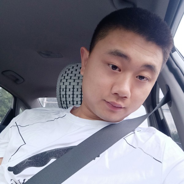 裙子有专注的照片