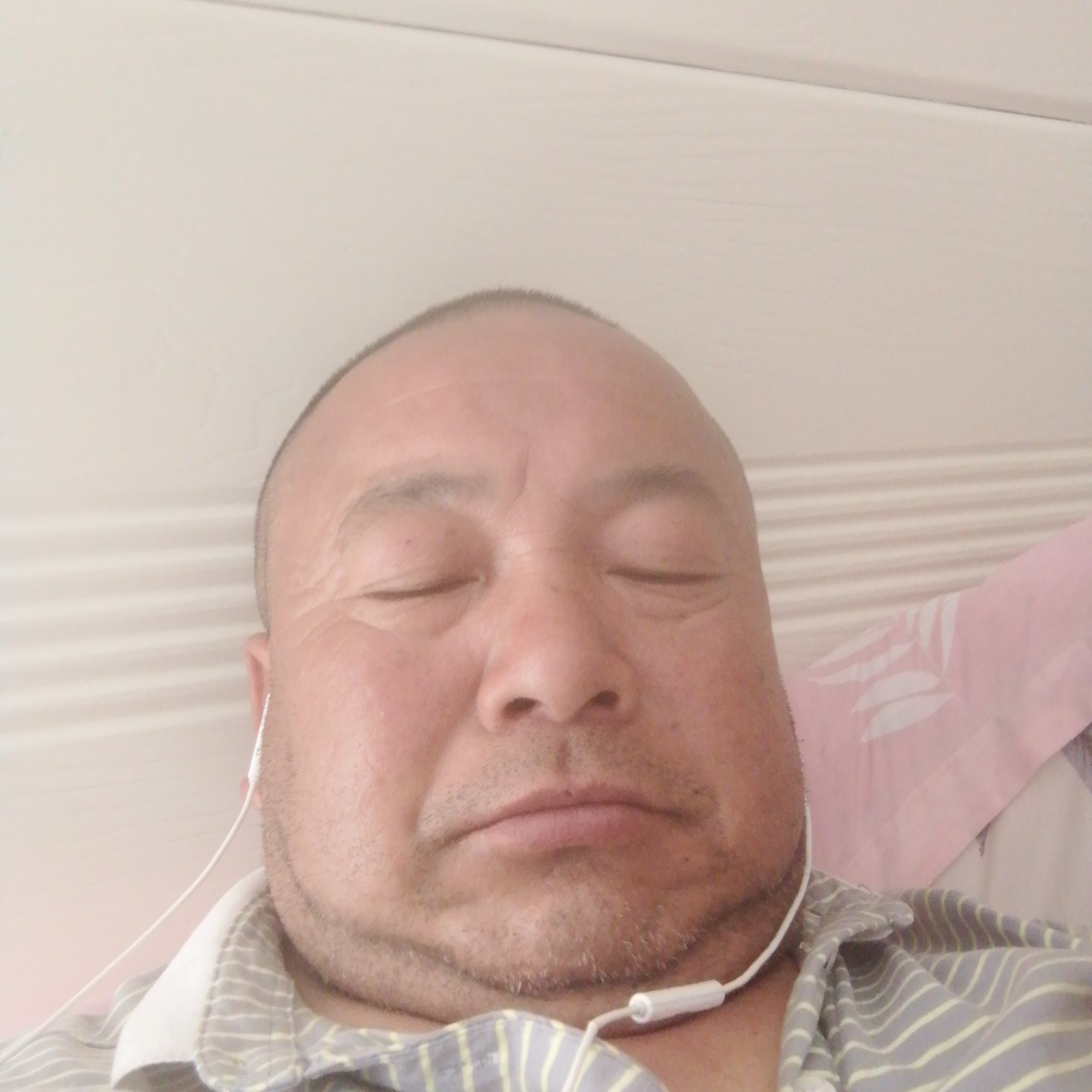钢铁侠停止会撒娇的照片