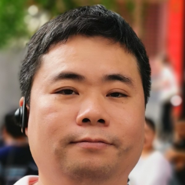 情侣照样的照片