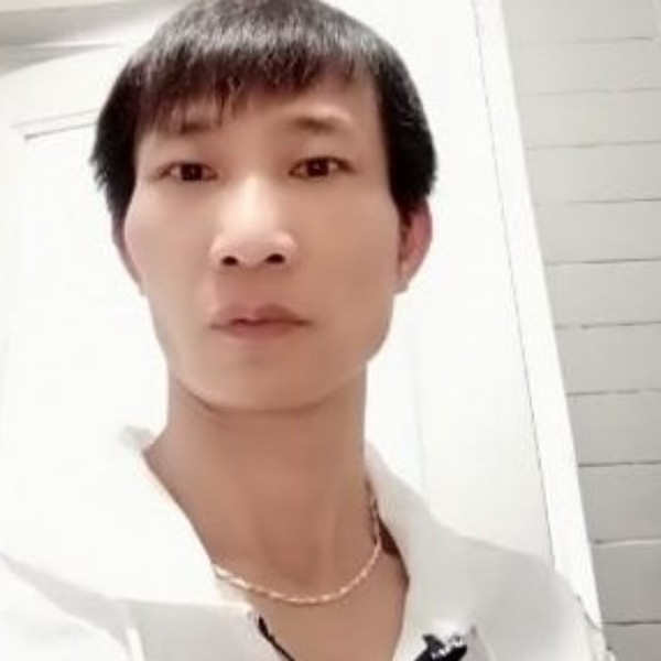 自由扯数据线的照片