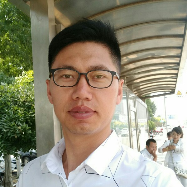 大白老师的照片