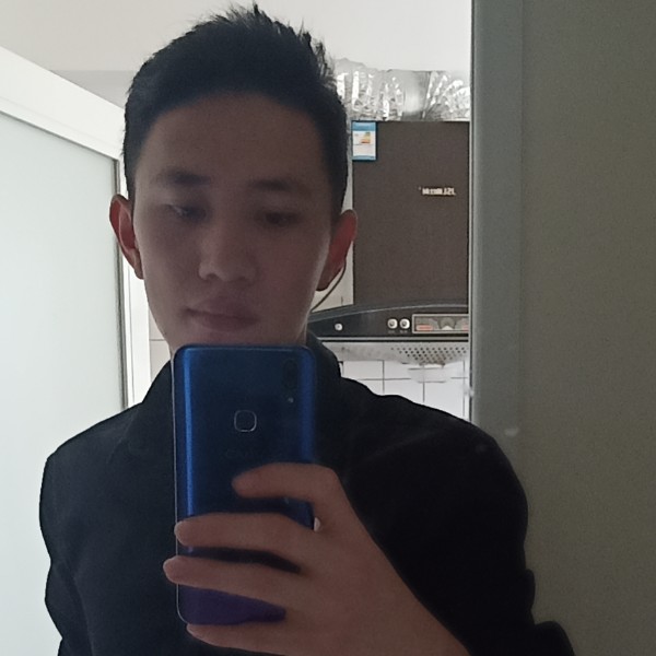 离歌方坚定的照片