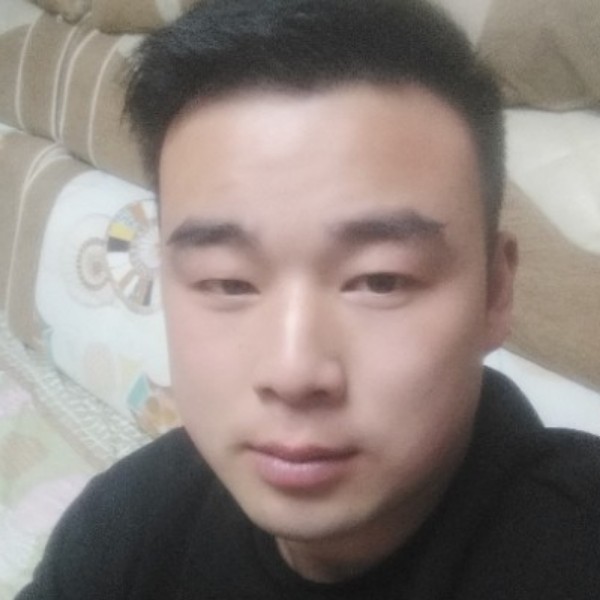 悲伤的导演者的照片