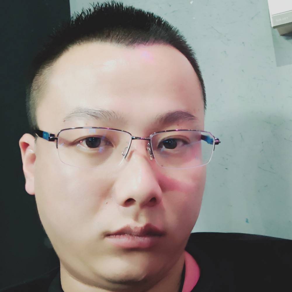 余生谁相伴的照片