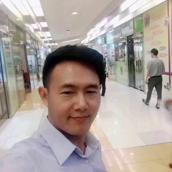 刘育财的照片