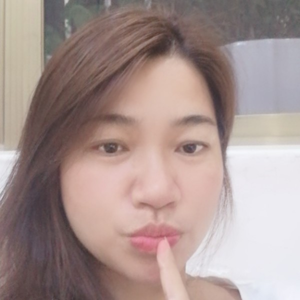 矫情回眸云朵的照片