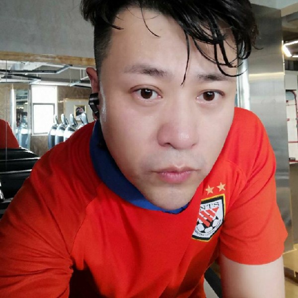 爱听歌的辉的照片