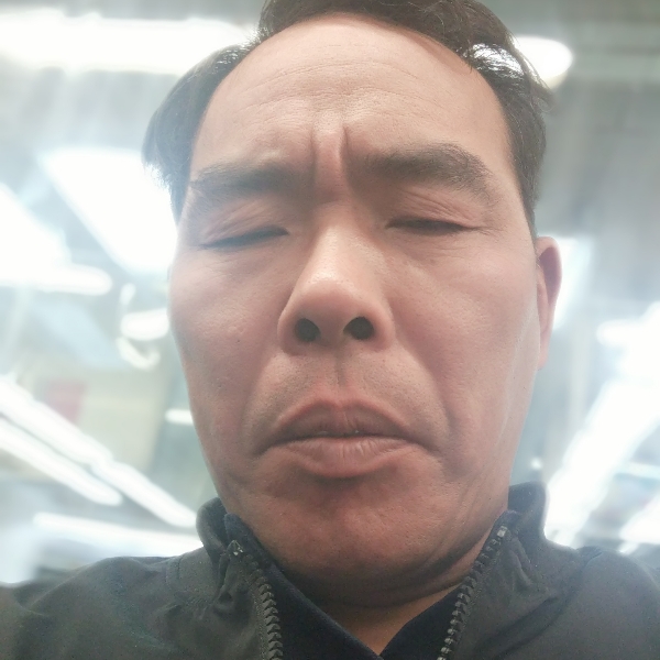 谢洪泉的照片