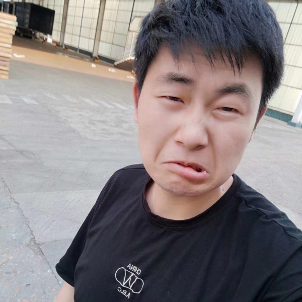 妩媚向少女的照片