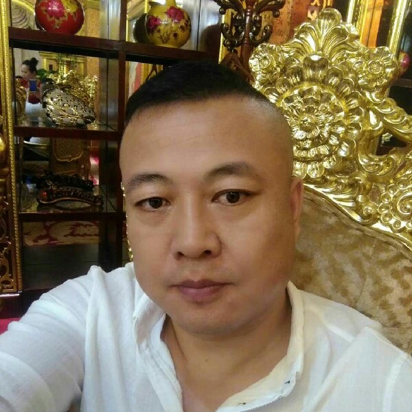 汉哥威武的照片