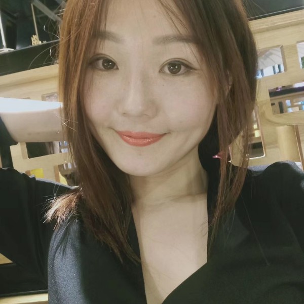 程 洁的照片