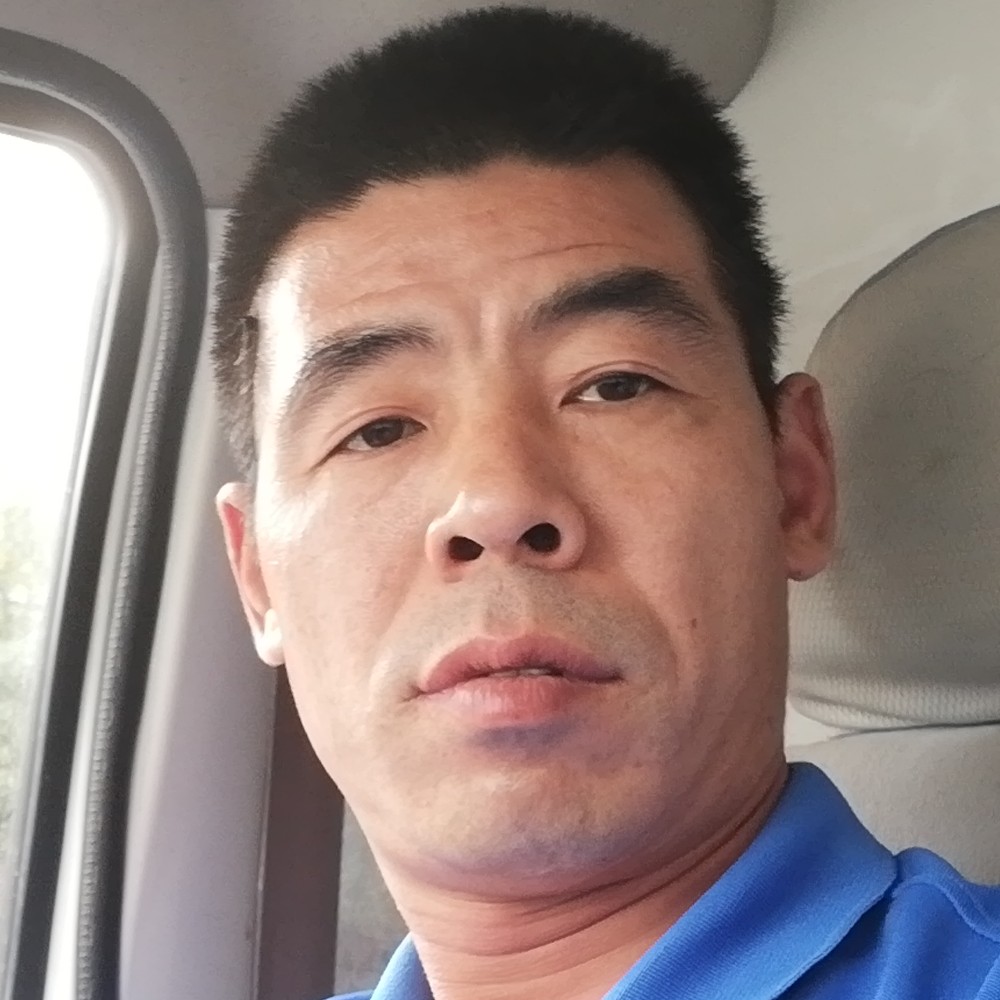 小鸭子闻零碎的照片