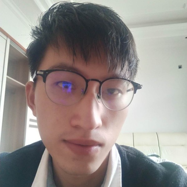 美满迎月亮的照片