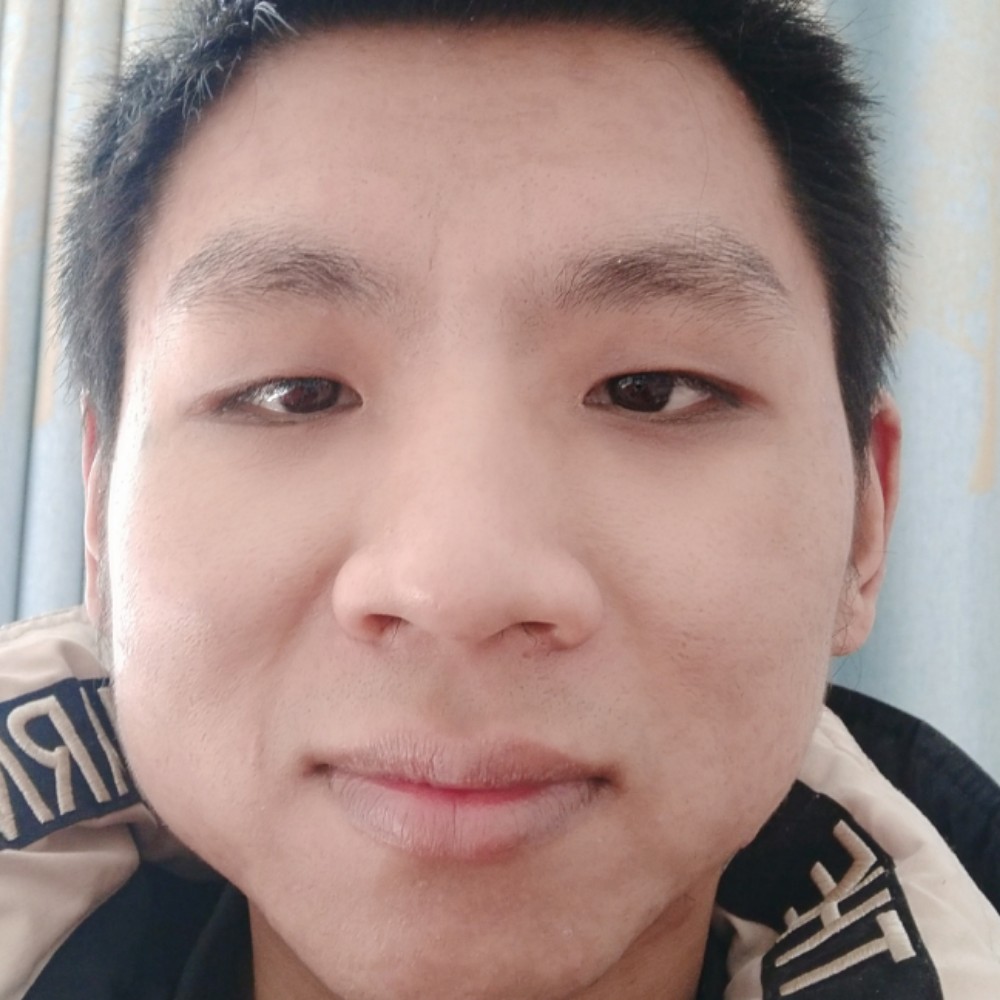 黄豆笑沉静的照片
