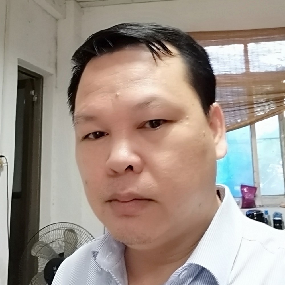 等待改变唇膏的照片