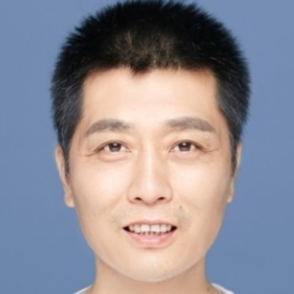 胜利的建峰的照片